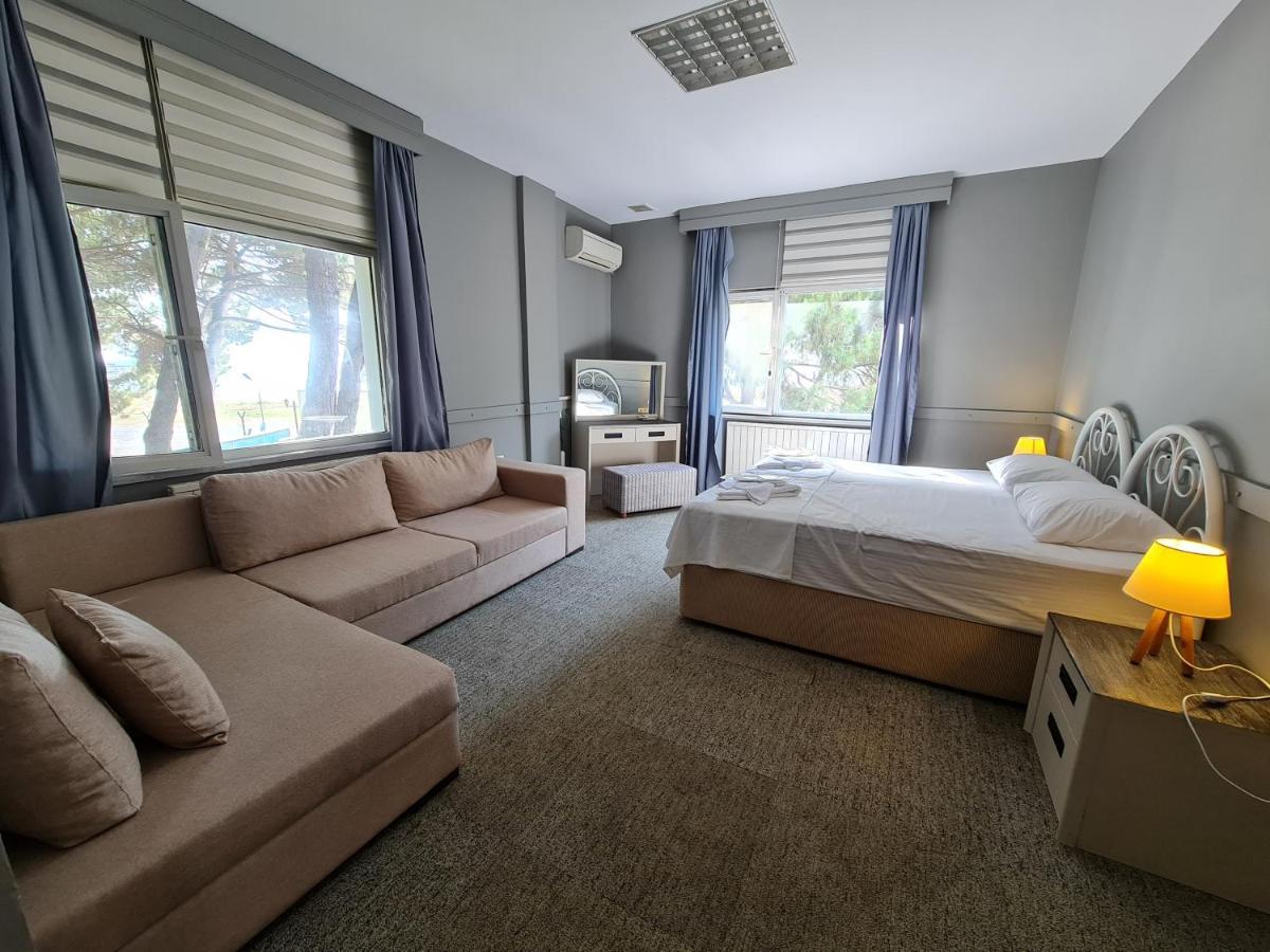 Sporkoey Hotel & Beach Club Darica  Ngoại thất bức ảnh