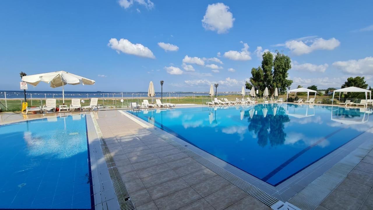 Sporkoey Hotel & Beach Club Darica  Ngoại thất bức ảnh